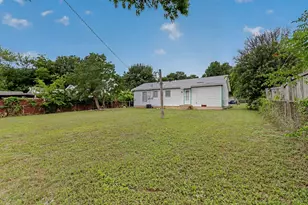 1304 Sylvan Dr, Garland, TX 75040 - Photo 26