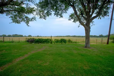 812 Crestline Drive, Mexia, TX 76667 - Photo 10