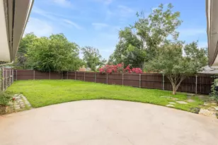 2203 Foxcroft Cir, Denton, TX 76209 - Photo 28