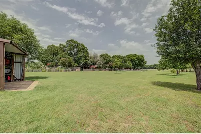 551 County Road 3390, Paradise, TX 76073 - Photo 32