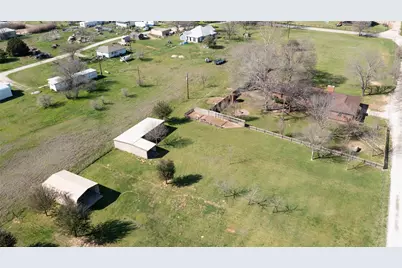 551 County Road 3390, Paradise, TX 76073 - Photo 34