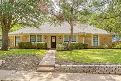 2907 Creekwood Drive, Grapevine, TX 76051 - Photo 4