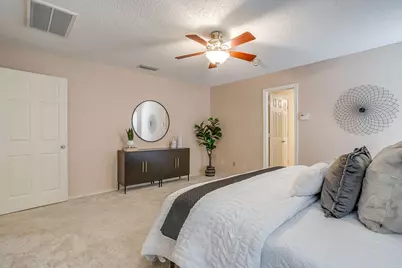 2907 Creekwood Drive, Grapevine, TX 76051 - Photo 32