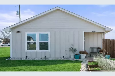 101 Allie Court, Itasca, TX 76055 - Photo 2