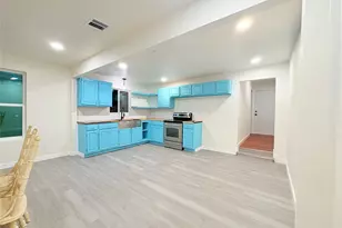 905 2nd St, Graham, TX 76450 - Photo 8