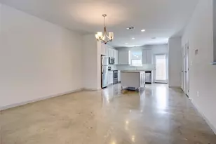 3427 W 6th St, Fort Worth, TX 76107 - Photo 6