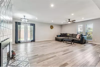 1742 Delaford Drive, Carrollton, TX 75007 - Photo 8