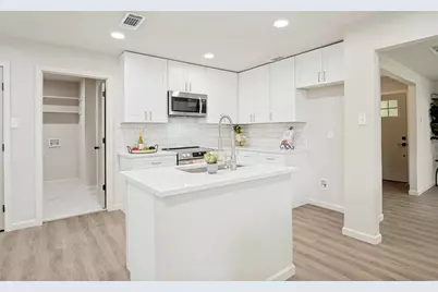 4516 Hartford Drive, Plano, TX 75093 - Photo 8