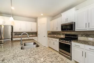 1016 Napier Way, Fort Worth, TX 76247 - Photo 4