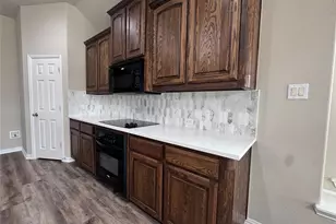 1509 Lakeway Dr, Little Elm, TX 75068 - Photo 8