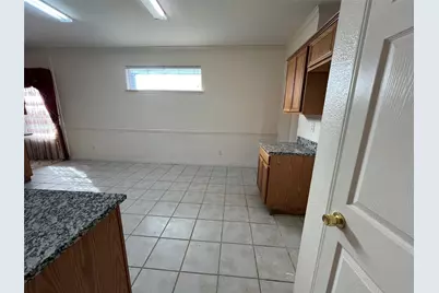 12928 Honey Locust Circle, Fort Worth, TX 76040 - Photo 8