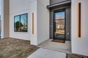 1836 Pueblo St, Dallas, TX 75212 - Photo 2