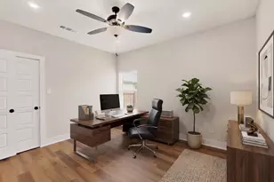 749 J L Dr, Valley View, TX 76272 - Photo 10