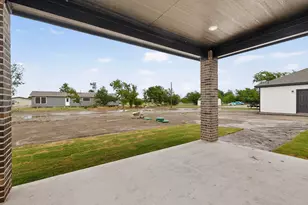 749 J L Dr, Valley View, TX 76272 - Photo 36