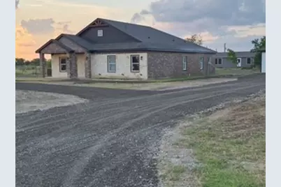 749 J L Drive, Valley View, TX 76272 - Photo 2