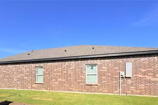749 J L Dr, Valley View, TX 76272 - Photo 10