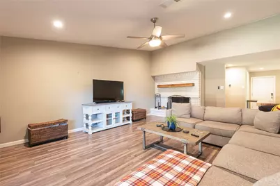 2211 Yewpon Drive, Carrollton, TX 75007 - Photo 12
