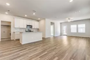 105 Caliber Ct, McKinney, TX 75071 - Photo 2