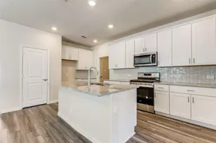 105 Caliber Ct, McKinney, TX 75071 - Photo 4