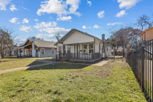 2706 Emmett St, Dallas, TX 75211 - Photo 1