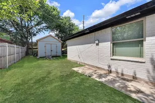 1300 E Fogg St, Fort Worth, TX 76115 - Photo 18