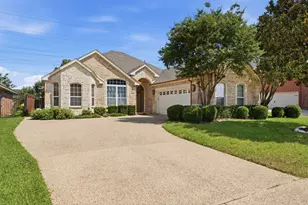 5504 Plata Ln, Benbrook, TX 76126 - Photo 2