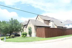 825 Lotus Dr, Richardson, TX 75081 - Photo 4