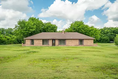 5488 Pecan Place Drive, McKinney, TX 75071 - Photo 2