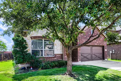2002 Milano Lane, Lewisville, TX 75077 - Photo 2