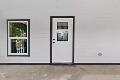 2703 Gertrude Avenue, Dallas, TX 75210 - Photo 6