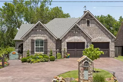 523 S Dallas Street, Van Alstyne, TX 75495 - Photo 1