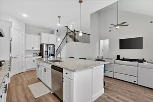 912 Brenda Dr, Mansfield, TX 76063 - Photo 8