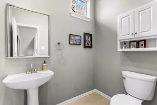 15743 Spectrum Dr, Addison, TX 75001 - Photo 20