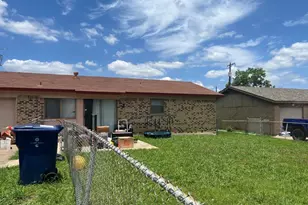 914 Pleasant Valley Rd, Garland, TX 75040 - Photo 2