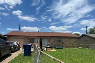 914 Pleasant Valley Rd, Garland, TX 75040 - Photo 4