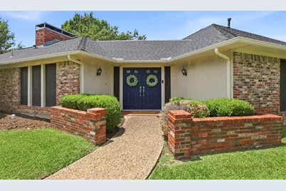 1218 Sycamore Drive, Carrollton, TX 75007 - Photo 2