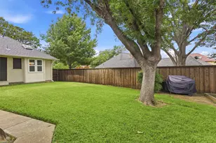 1218 Sycamore Dr, Carrollton, TX 75007 - Photo 32