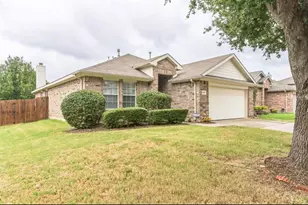 1201 Maddy Ln, Flower Mound, TX 75028 - Photo 2