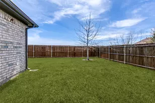 150 Camelia St, Garland, TX 75043 - Photo 24