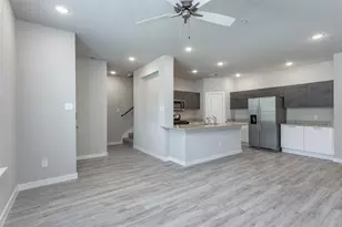 1304 Pebblebrook Dr, McKinney, TX 75071 - Photo 4