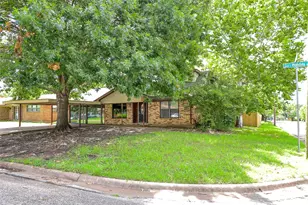 925 Holiday Dr, Sherman, TX 75090 - Photo 1
