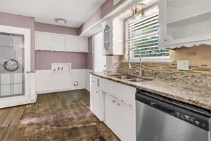 925 Holiday Dr, Sherman, TX 75090 - Photo 12