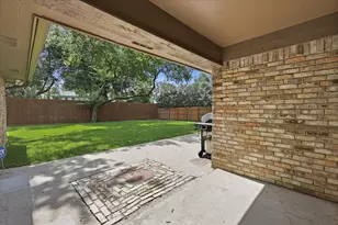 2009 Tanglewood Dr, Grapevine, TX 76051 - Photo 32