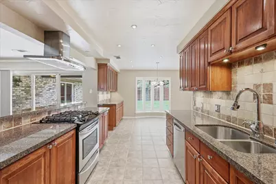 2009 Tanglewood Drive, Grapevine, TX 76051 - Photo 10