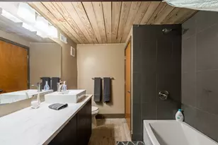 3100 Commerce St, Dallas, TX 75226 - Photo 18