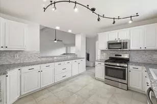 1824 Chatham Dr, Flower Mound, TX 75028 - Photo 10