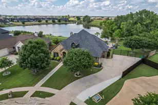 115 Odonna Dr, Waxahachie, TX 75165 - Photo 2