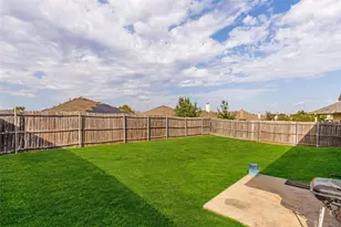 325 Crosscreek Dr, Princeton, TX 75407 - Photo 24