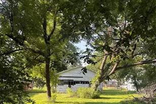 420 E Denton St, Howe, TX 75459 - Photo 1