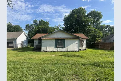 420 E Denton Street, Howe, TX 75459 - Photo 8
